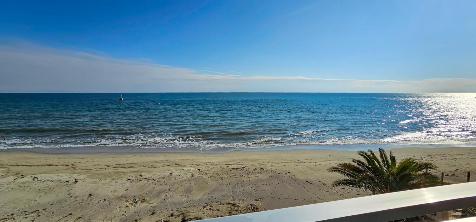 Hara Apartment In Front Of The Beach Παραλία Εξωτερικό φωτογραφία